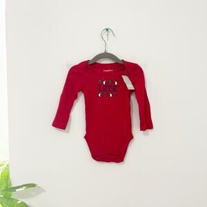 NEW Bundles Baby Girl's Red Love Graphic Onesie Size 6-9 Months